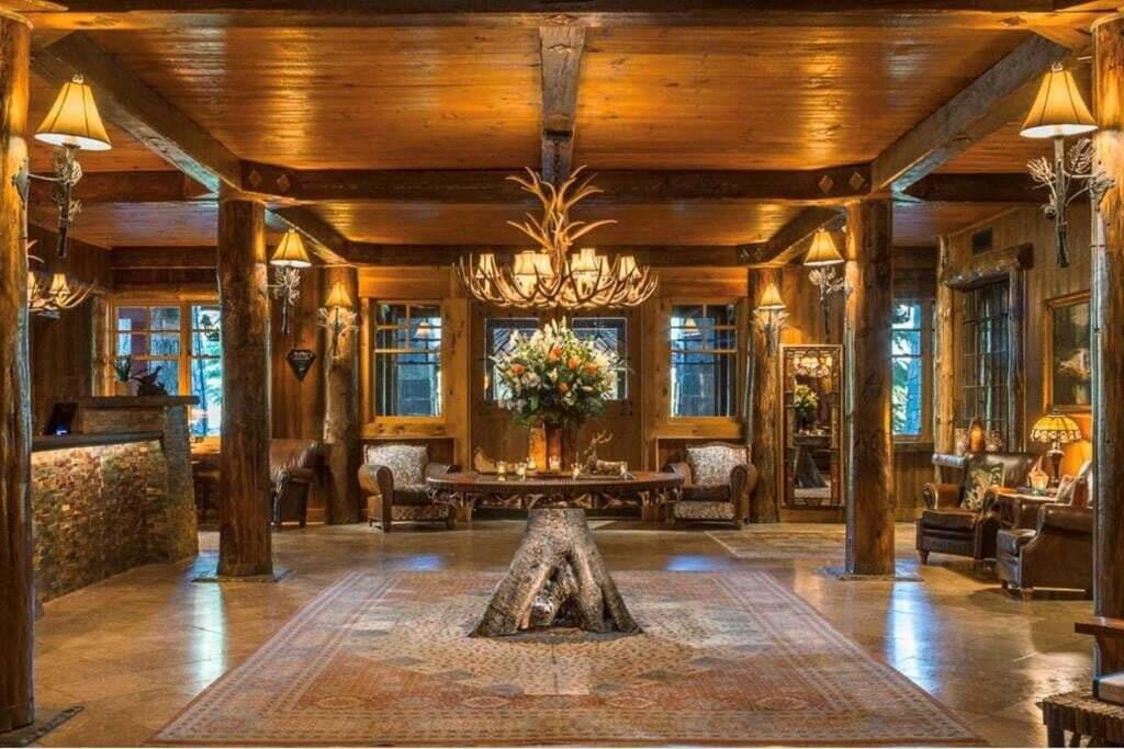 7 Whiteface Inn Lane Lake Placid NY 12946