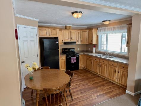 10885 Nys Route 9n Keene NY 12942