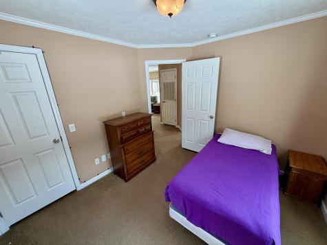 10885 Nys Route 9n Keene NY 12942