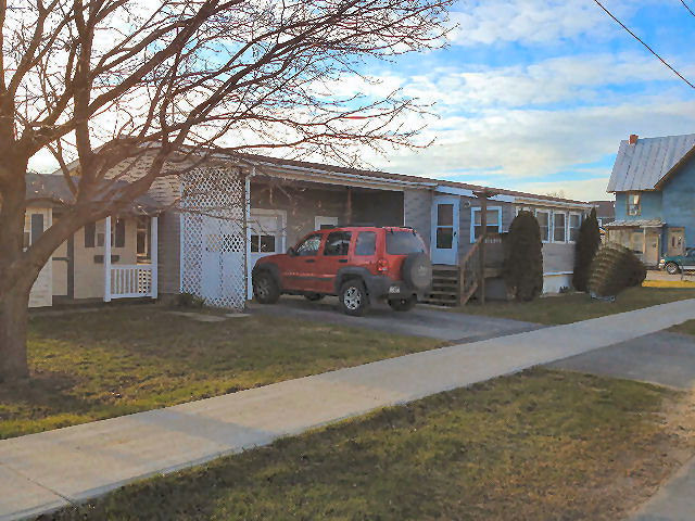 10 Delaware Street Rouses Point NY 12979