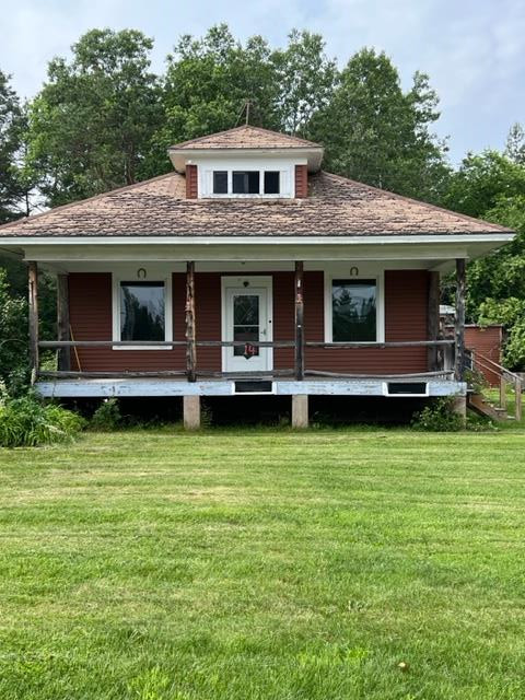 14 Roosevelt Lane Bloomingdale NY 12913