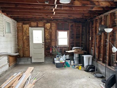 16 N Bend Street Peru NY 12972