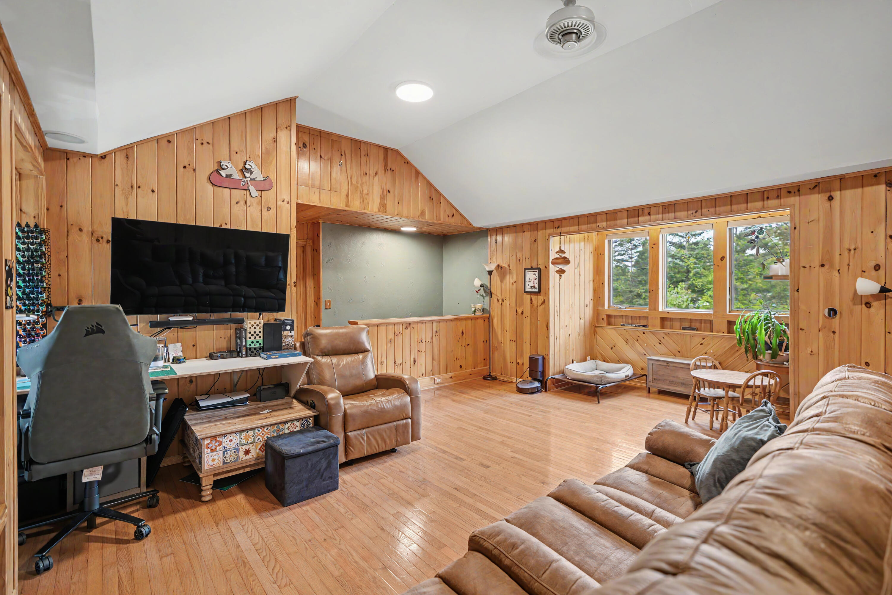 1 Rounds Drive Peru NY 12972