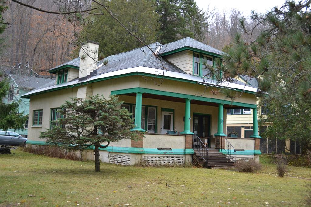 93 Old Military Road Saranac Lake NY 12983