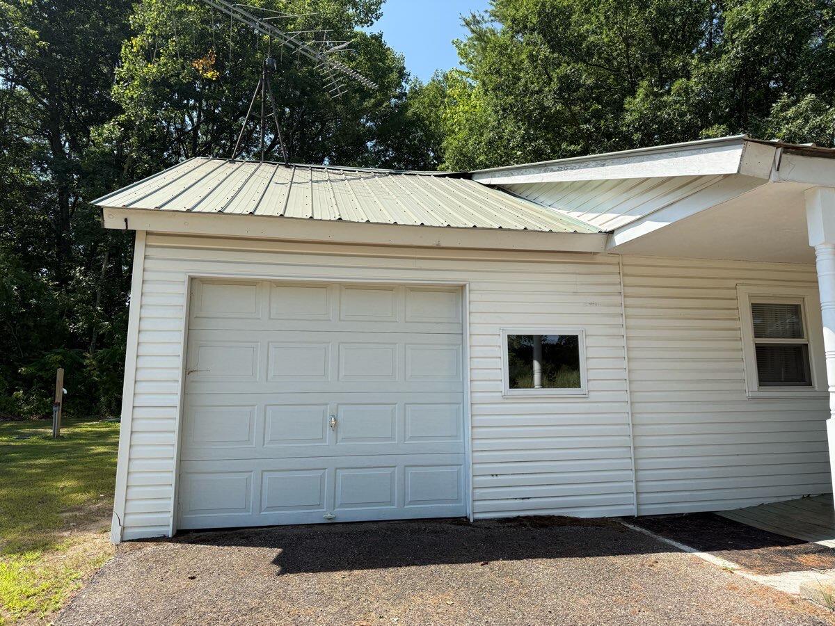 769 Clintonville Road Peru NY 12972