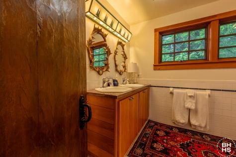 140 Peninsula Way Lake Placid NY 12946