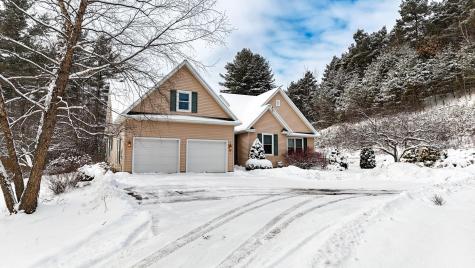 30 Summit Drive Peru NY 12972