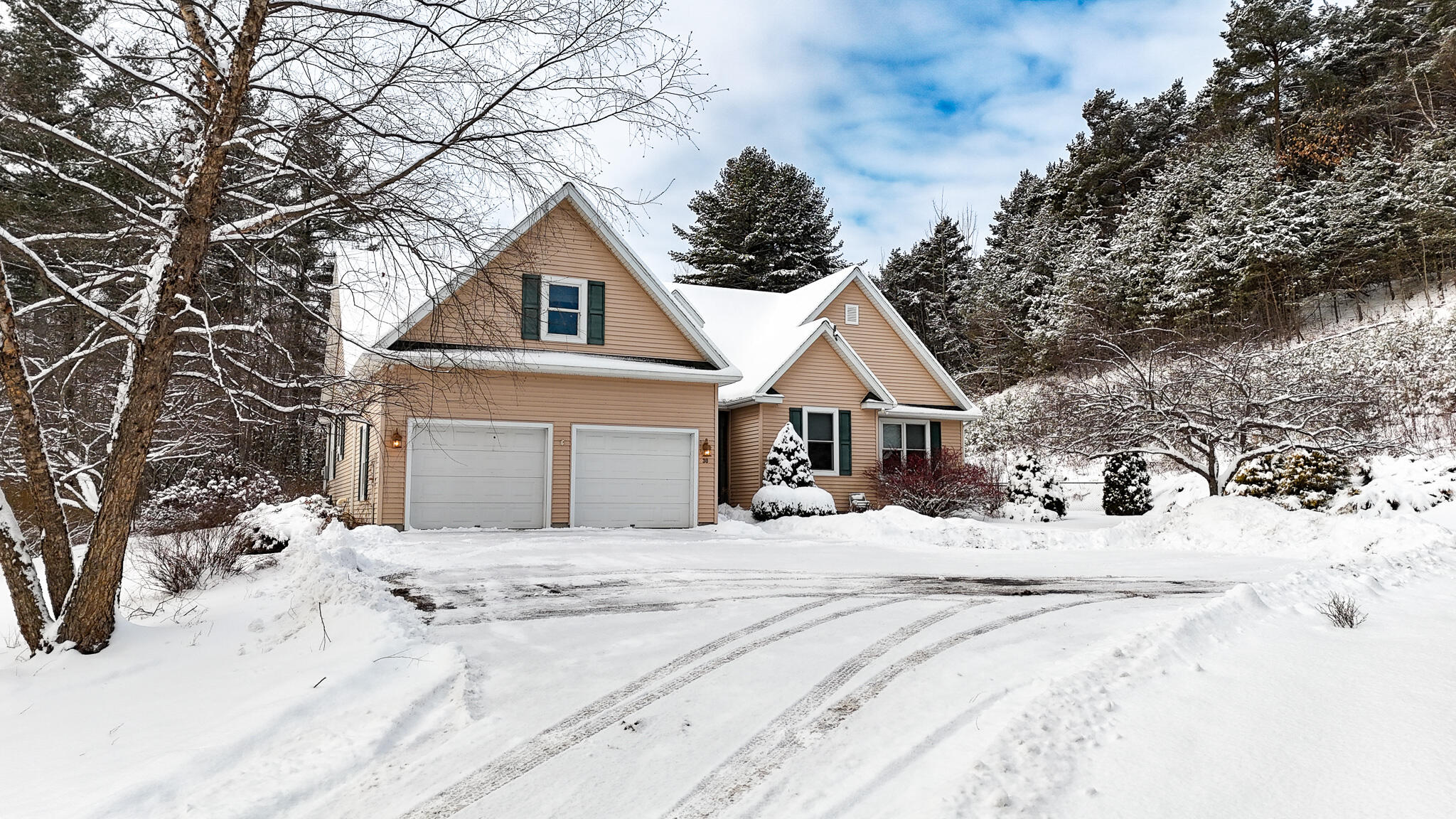 30 Summit Drive Peru NY 12972