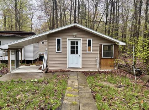 107 Pinewood Drive Altona NY 12910