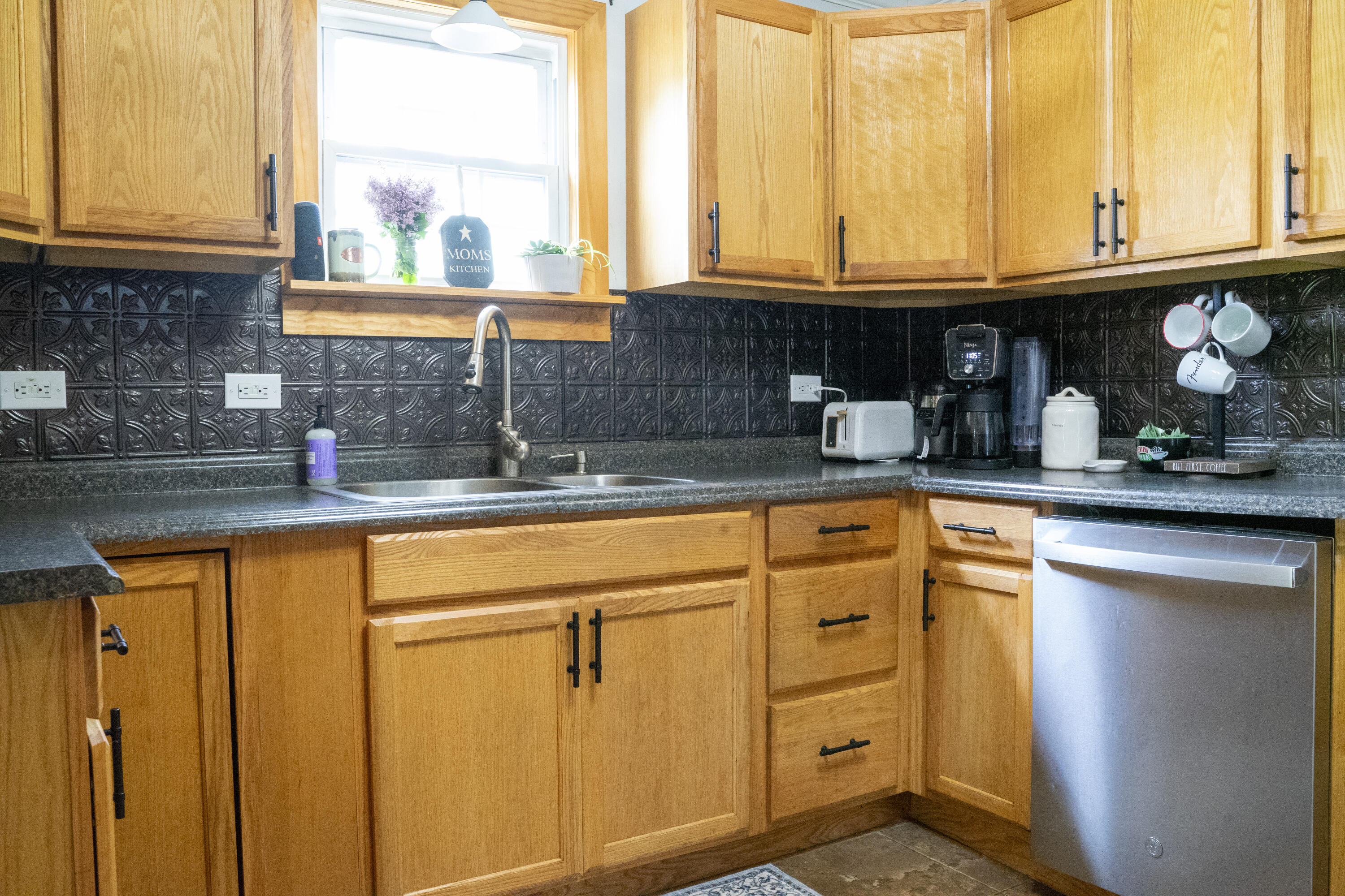 1022 Mason Street Morrisonville NY 12962