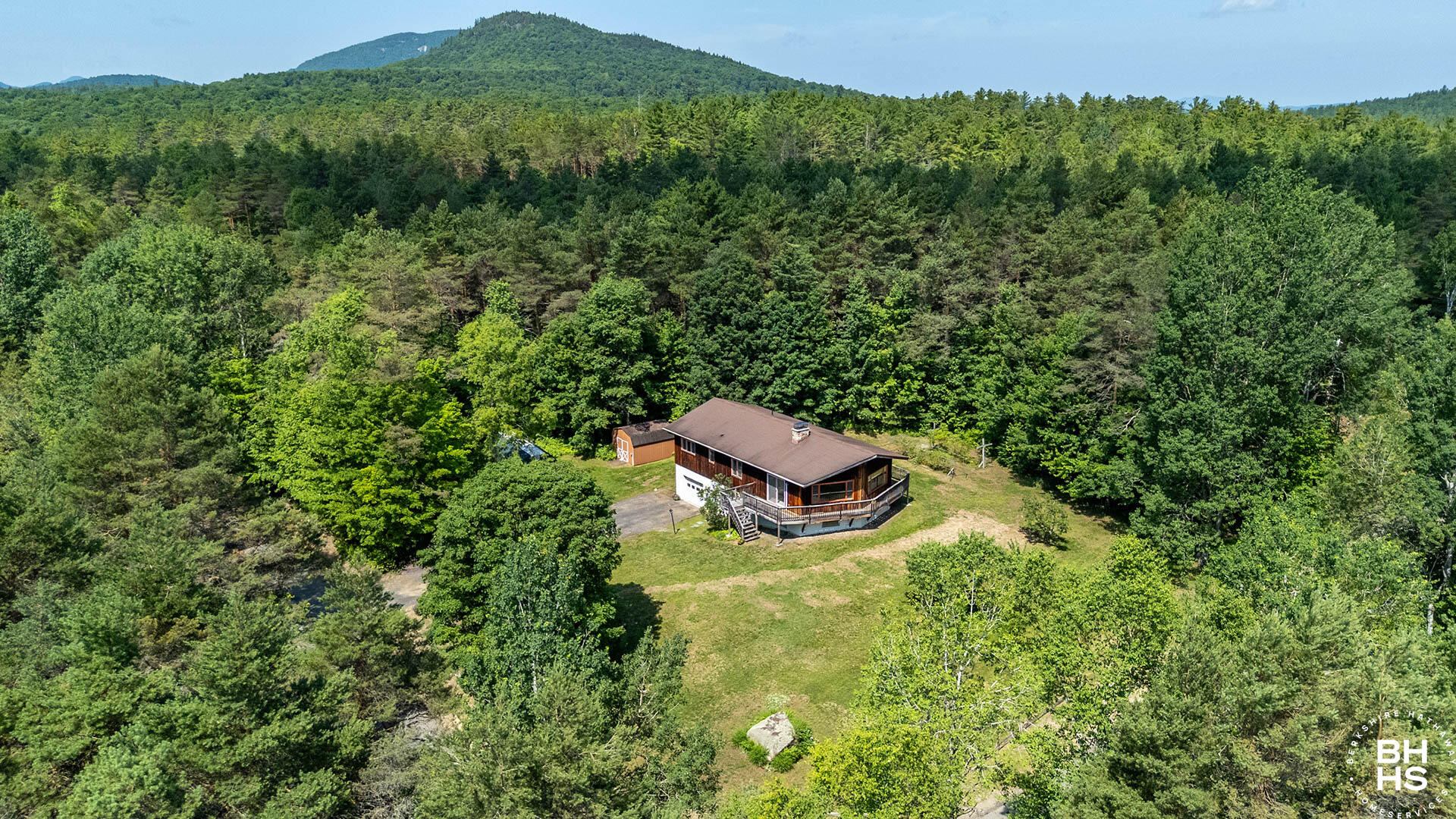 27 Patch Lane Lake Placid NY 12946