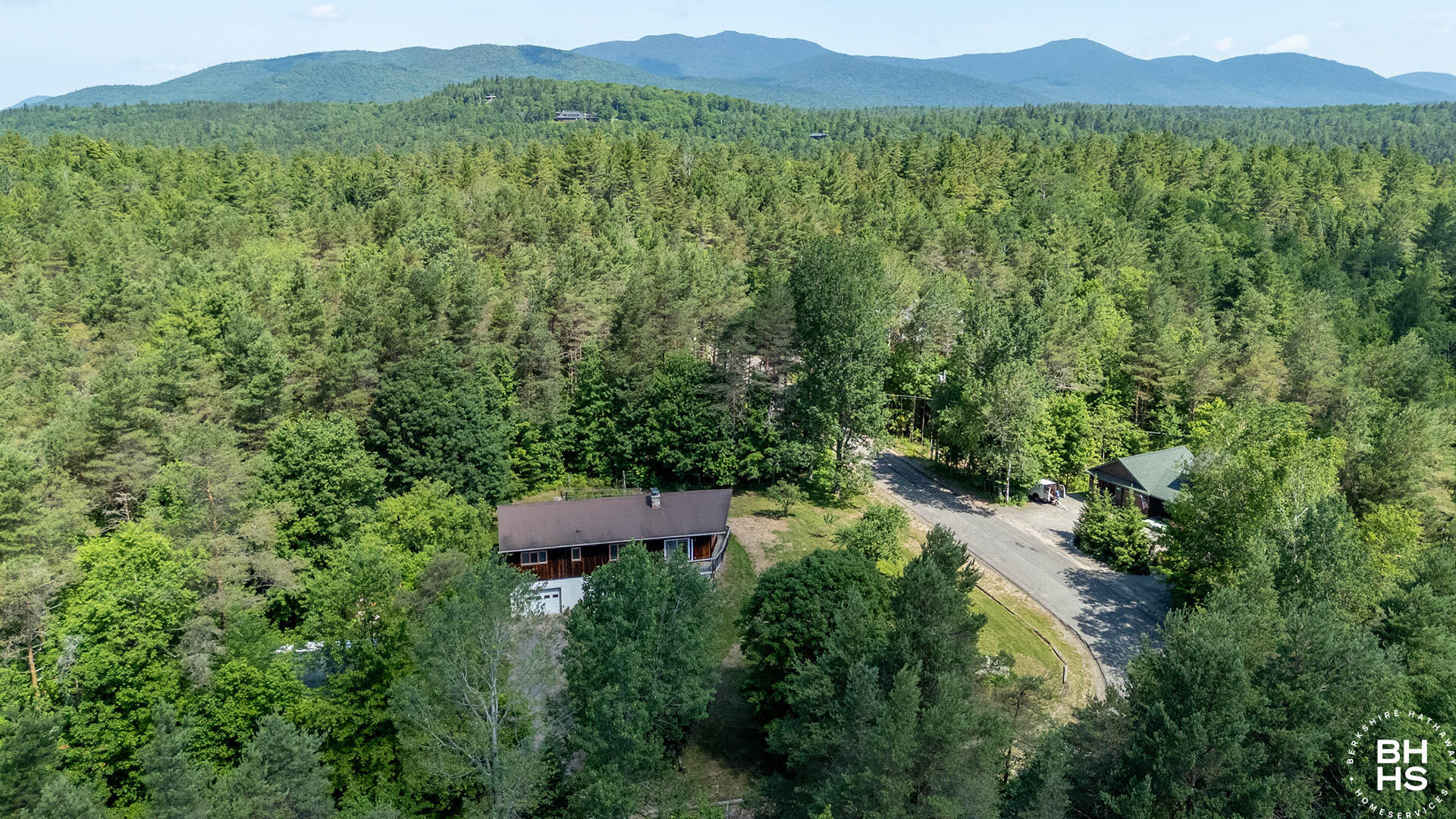 27 Patch Lane Lake Placid NY 12946