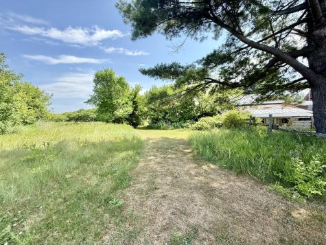679 Telegraph Road Peru NY 12972