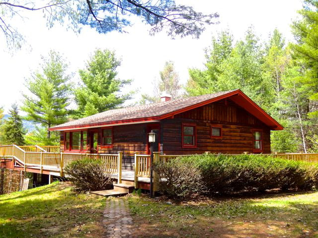 48 Cayuga Way Lake Placid NY 12946