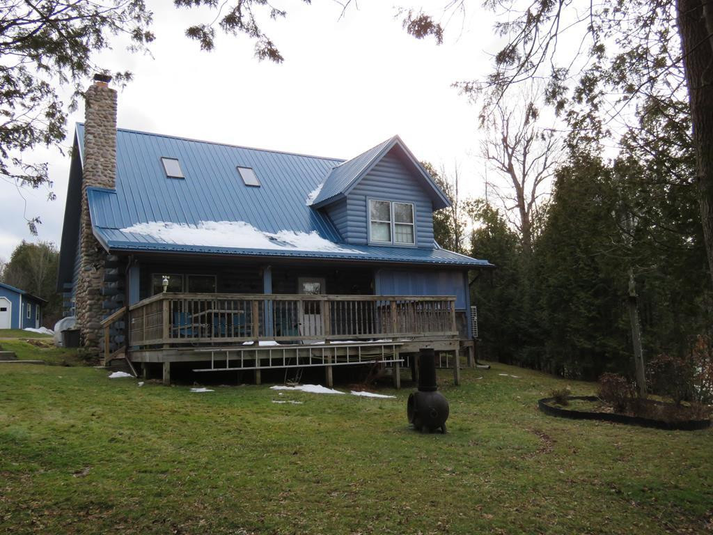 432 Emery Road Mooers Forks NY 12959
