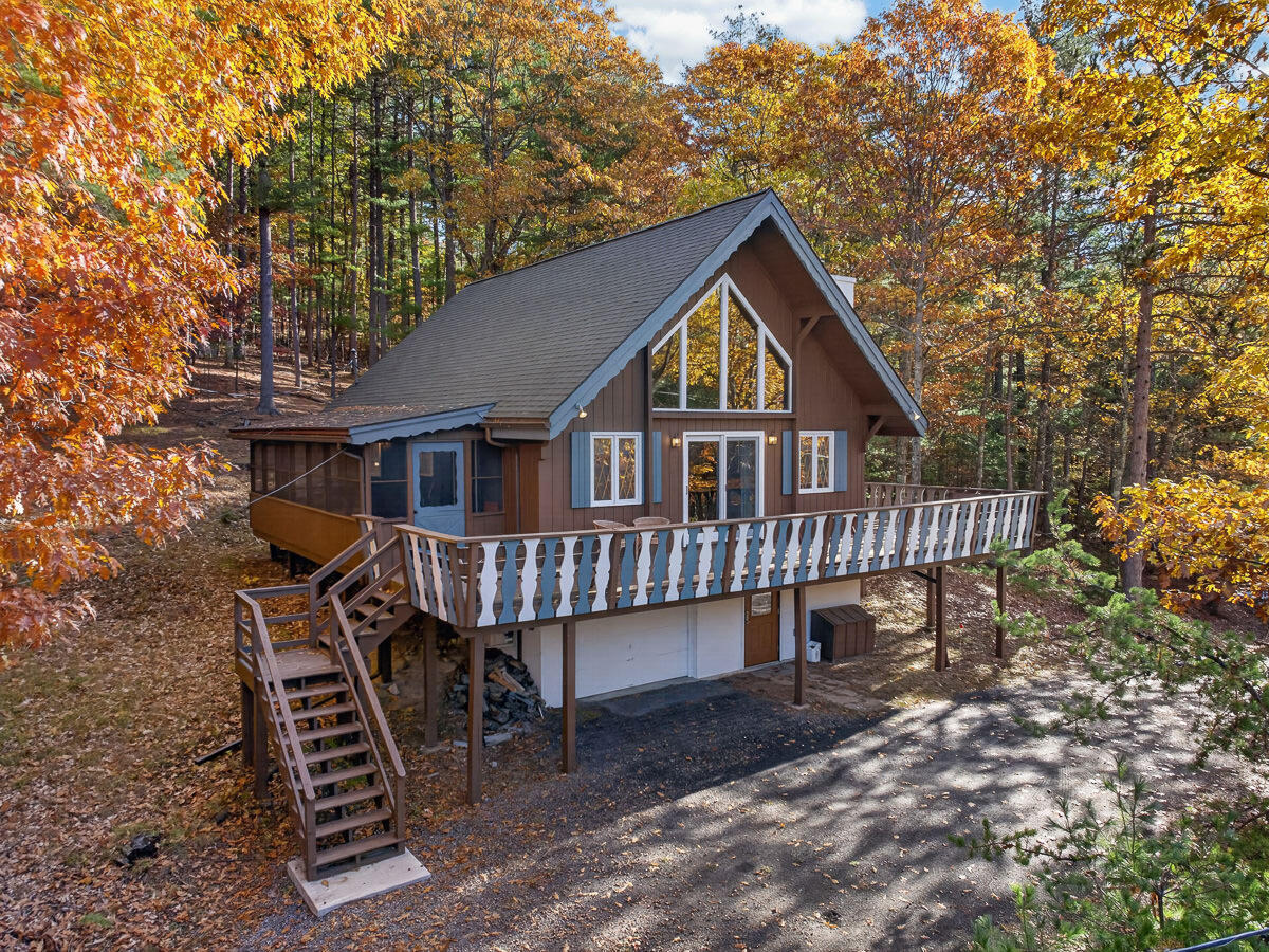 51 Hochsteig Lane Jay NY 12941