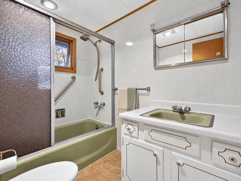 51 Hochsteig Lane Jay NY 12941