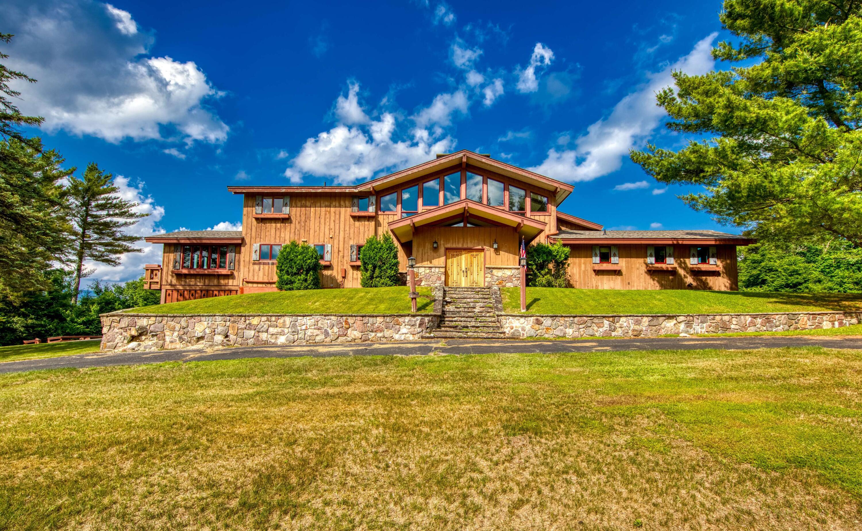 33 Evans Lane Lake Placid NY 12946