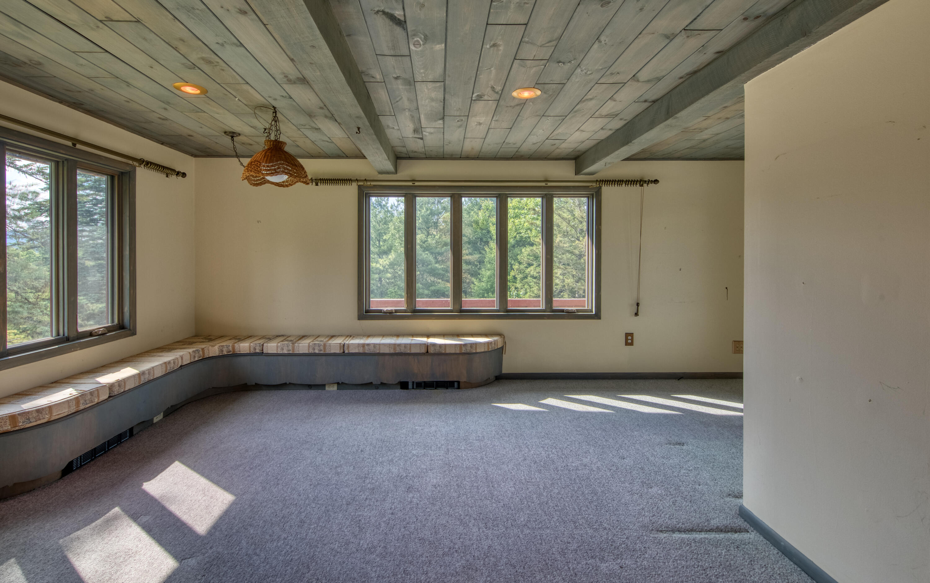 33 Evans Lane Lake Placid NY 12946