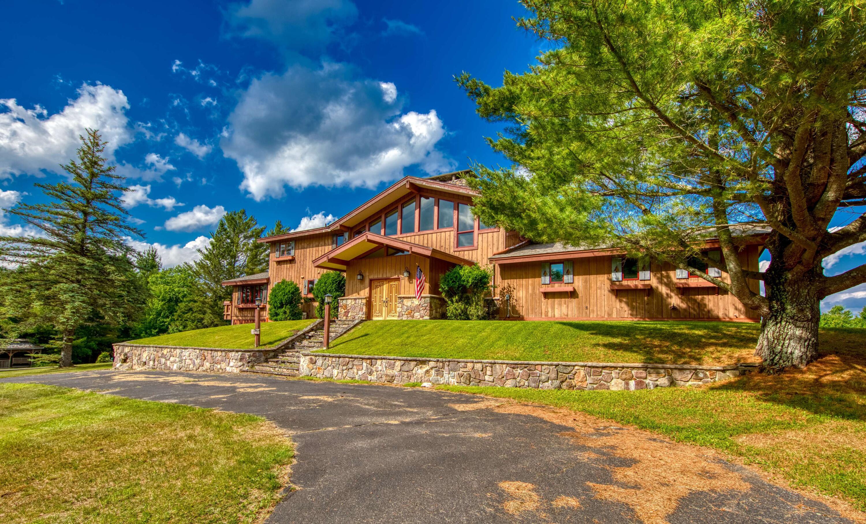 33 Evans Lane Lake Placid NY 12946
