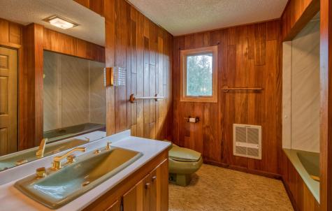 33 Evans Lane Lake Placid NY 12946