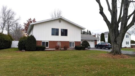 2 Stewart Street Rouses Point NY 12979