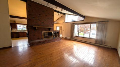 2 Stewart Street Rouses Point NY 12979