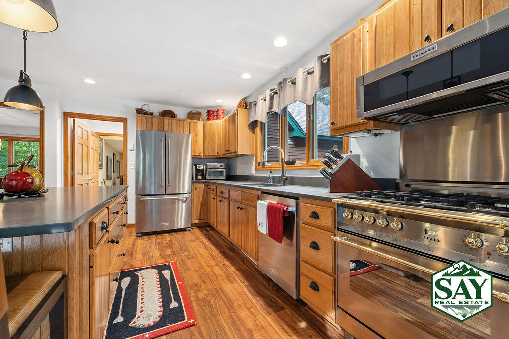 241 Algonquin Drive Lake Placid NY 12946