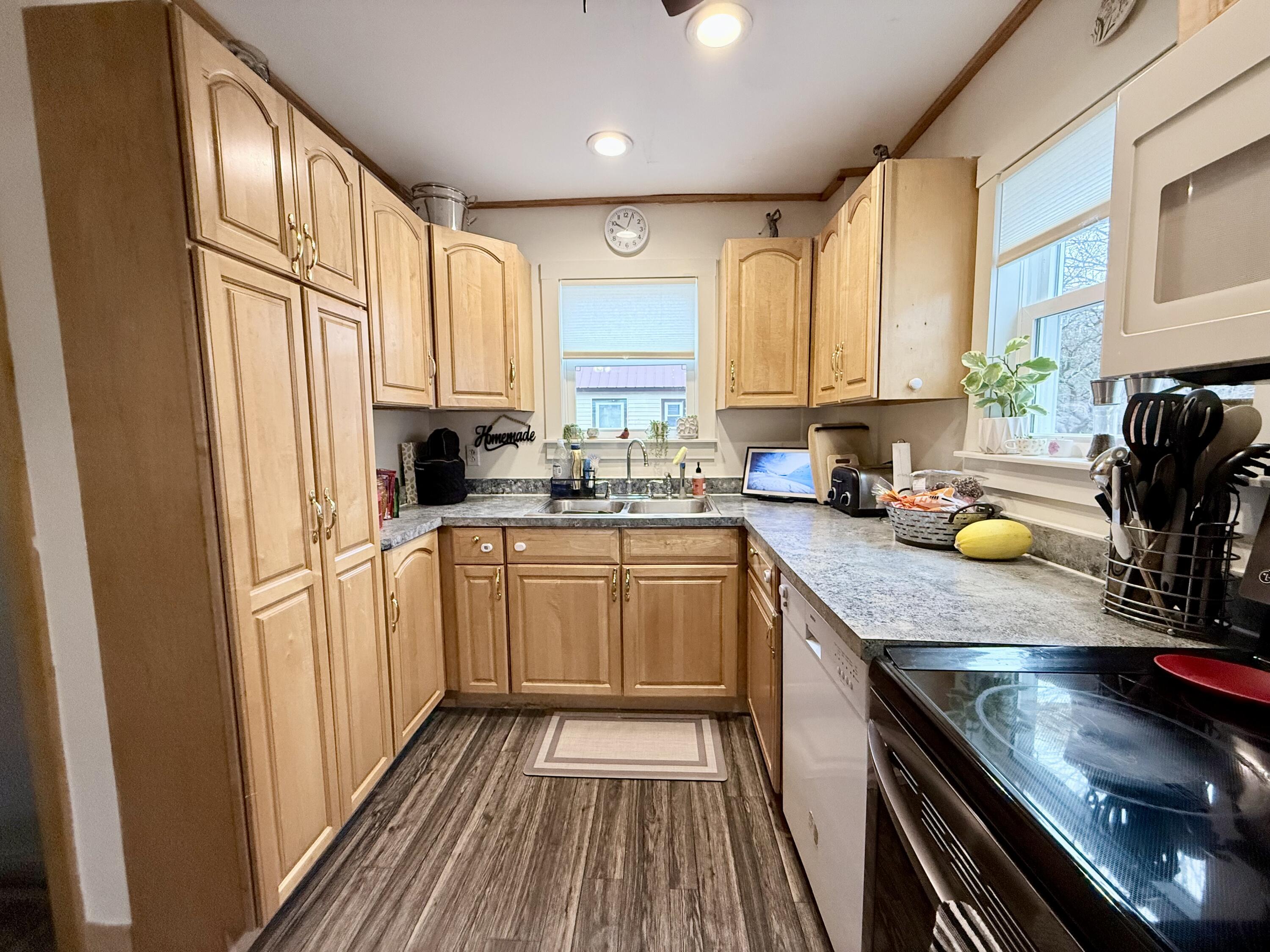 2017 New York 22b Morrisonville NY 12962