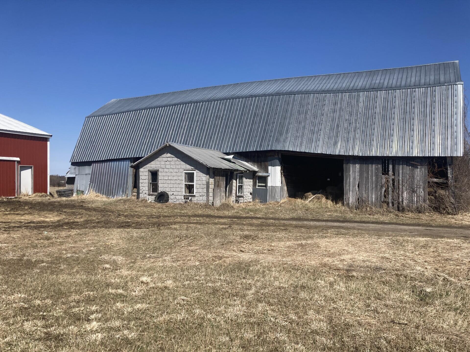 81 Hogan Road Chateaugay NY 12920
