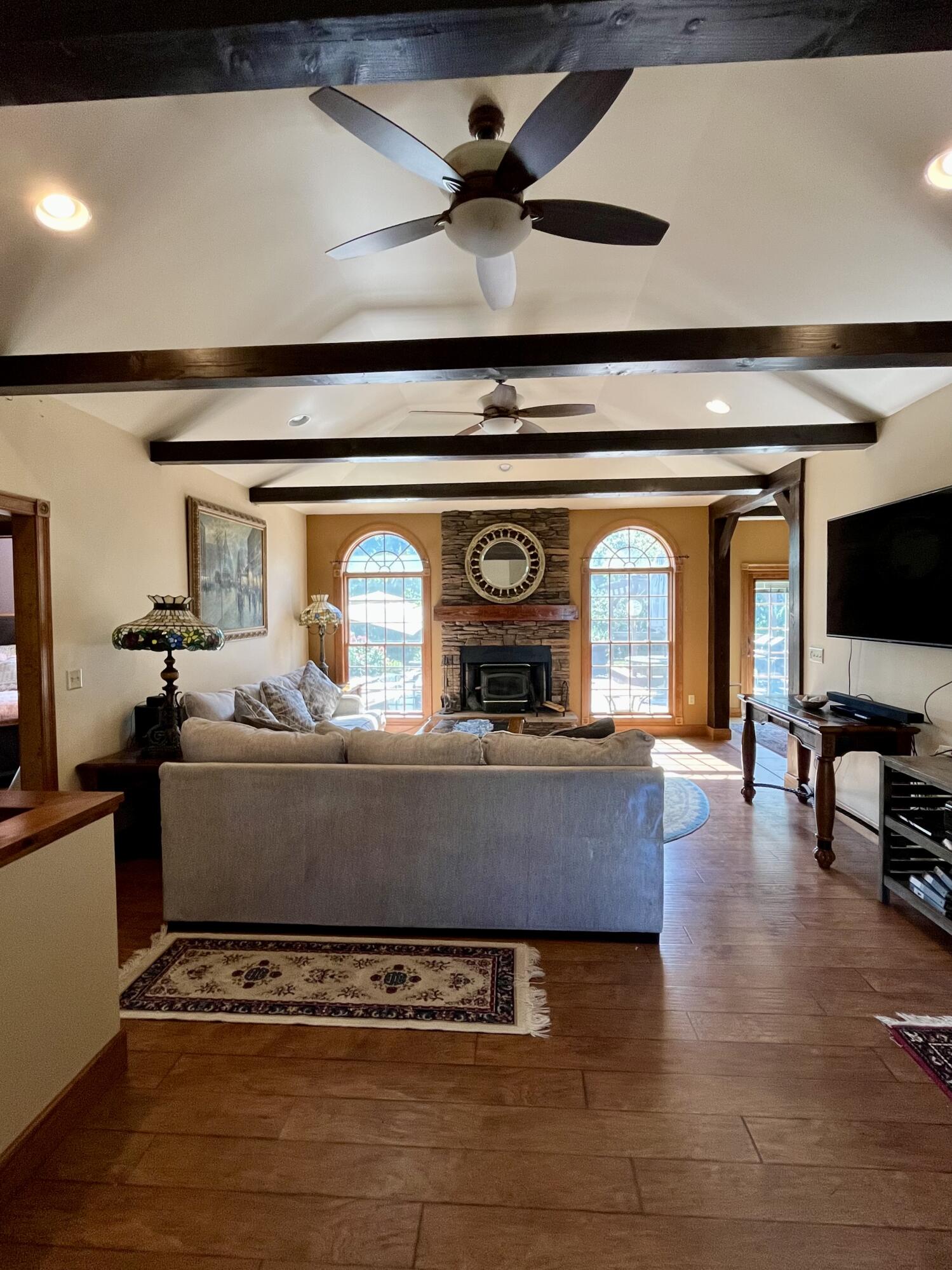 10 Willow Way Morrisonville NY 12962