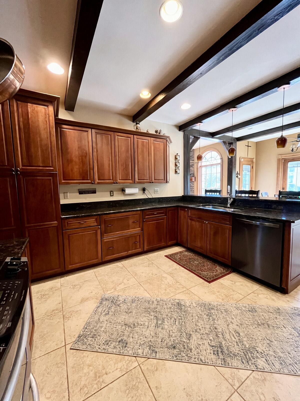 10 Willow Way Morrisonville NY 12962