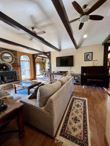10 Willow Way Morrisonville NY 12962