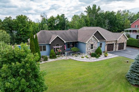 10 Willow Way Morrisonville NY 12962