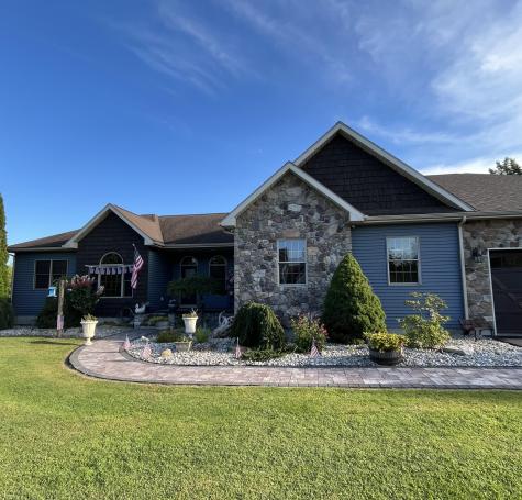 10 Willow Way Morrisonville NY 12962