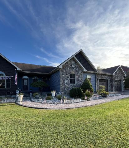 10 Willow Way Morrisonville NY 12962