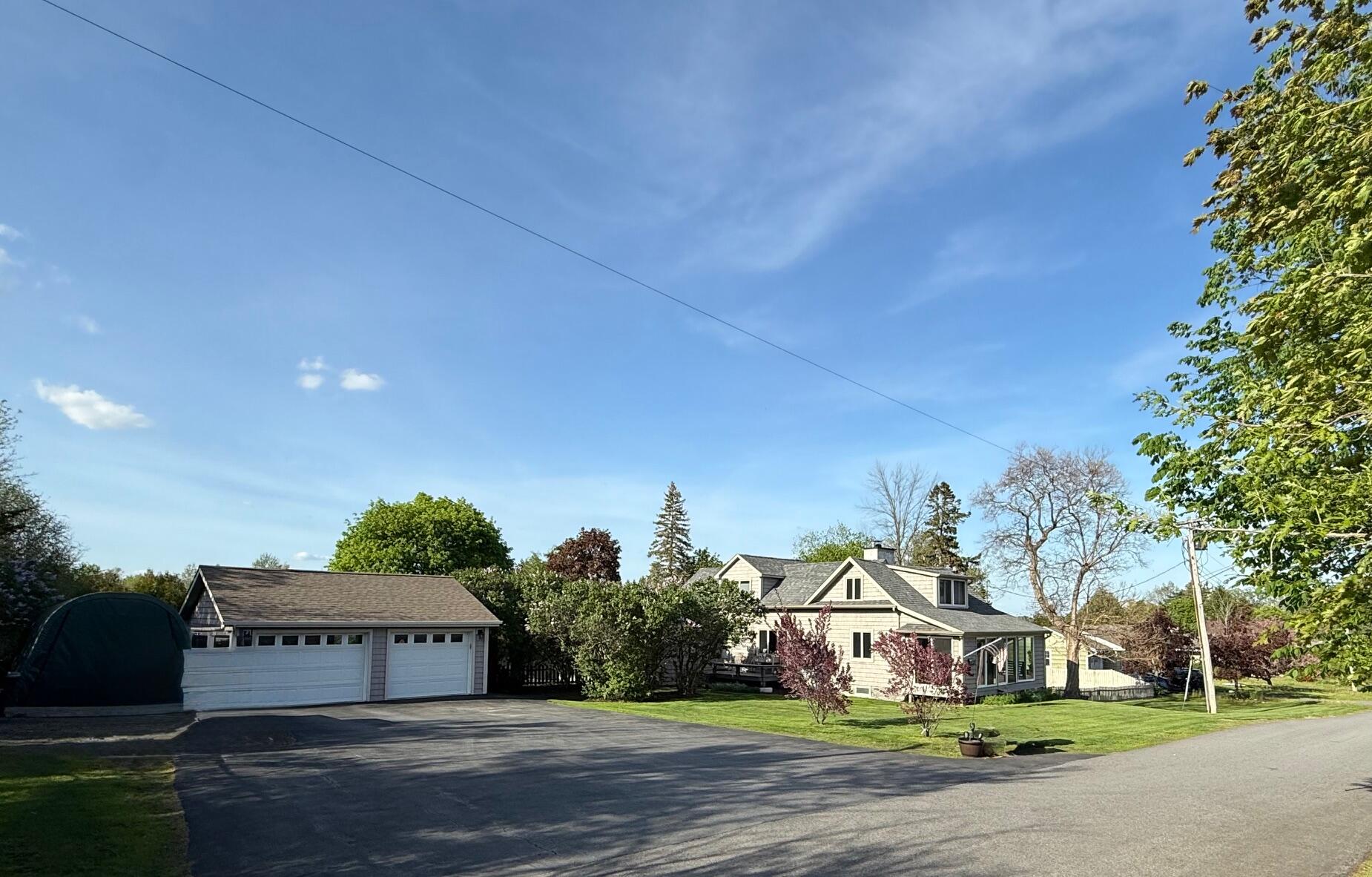 16 Stratton Place Plattsburgh NY 12901