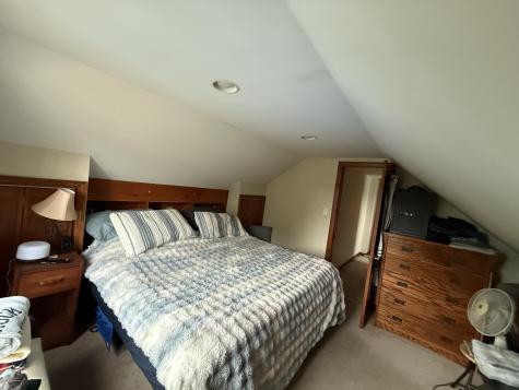 16 Stratton Place Plattsburgh NY 12901