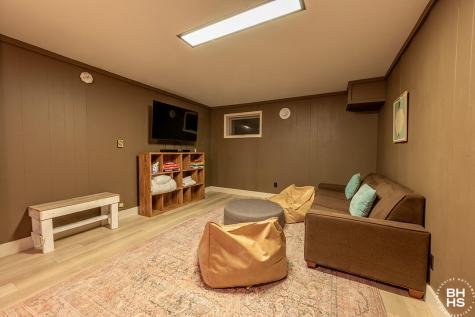 92 Signor Lane Jay NY 12941