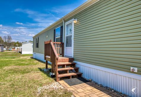 219 Daisy Lane Saranac Lake NY 12983