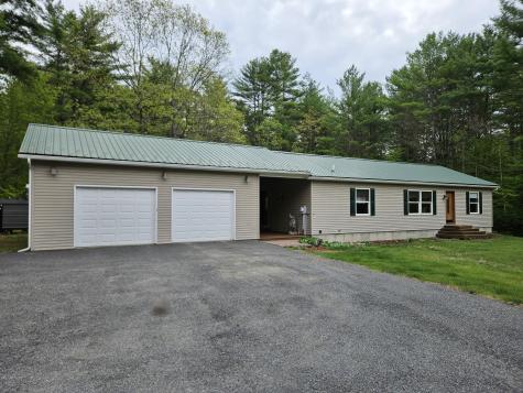 10 Steele Woods Road Elizabethtown NY 12932