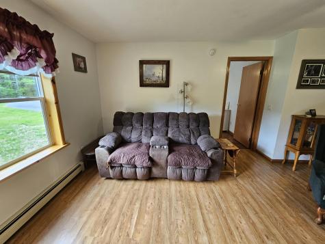 10 Steele Woods Road Elizabethtown NY 12932