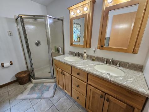 10 Steele Woods Road Elizabethtown NY 12932