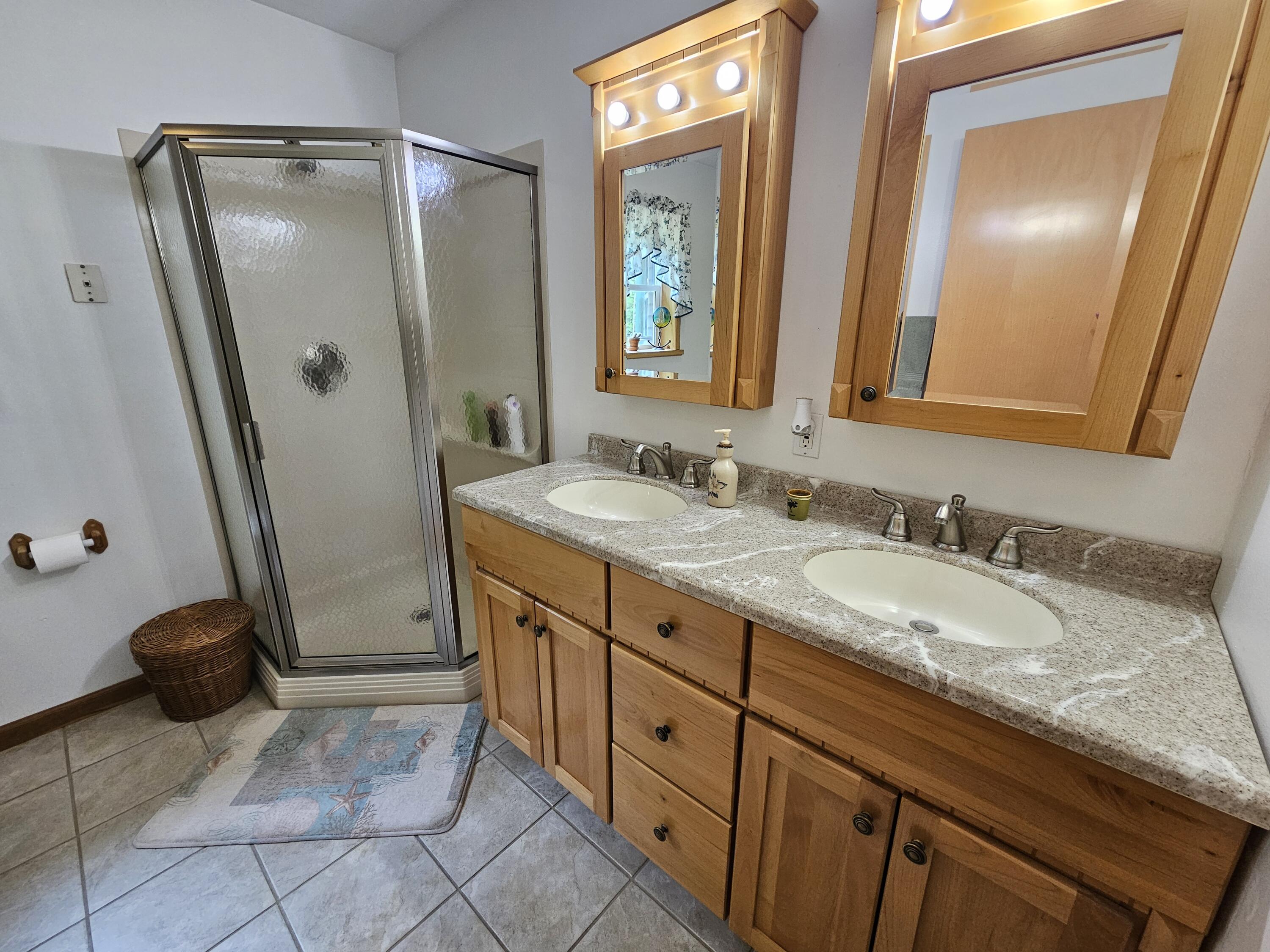 10 Steele Woods Road Elizabethtown NY 12932