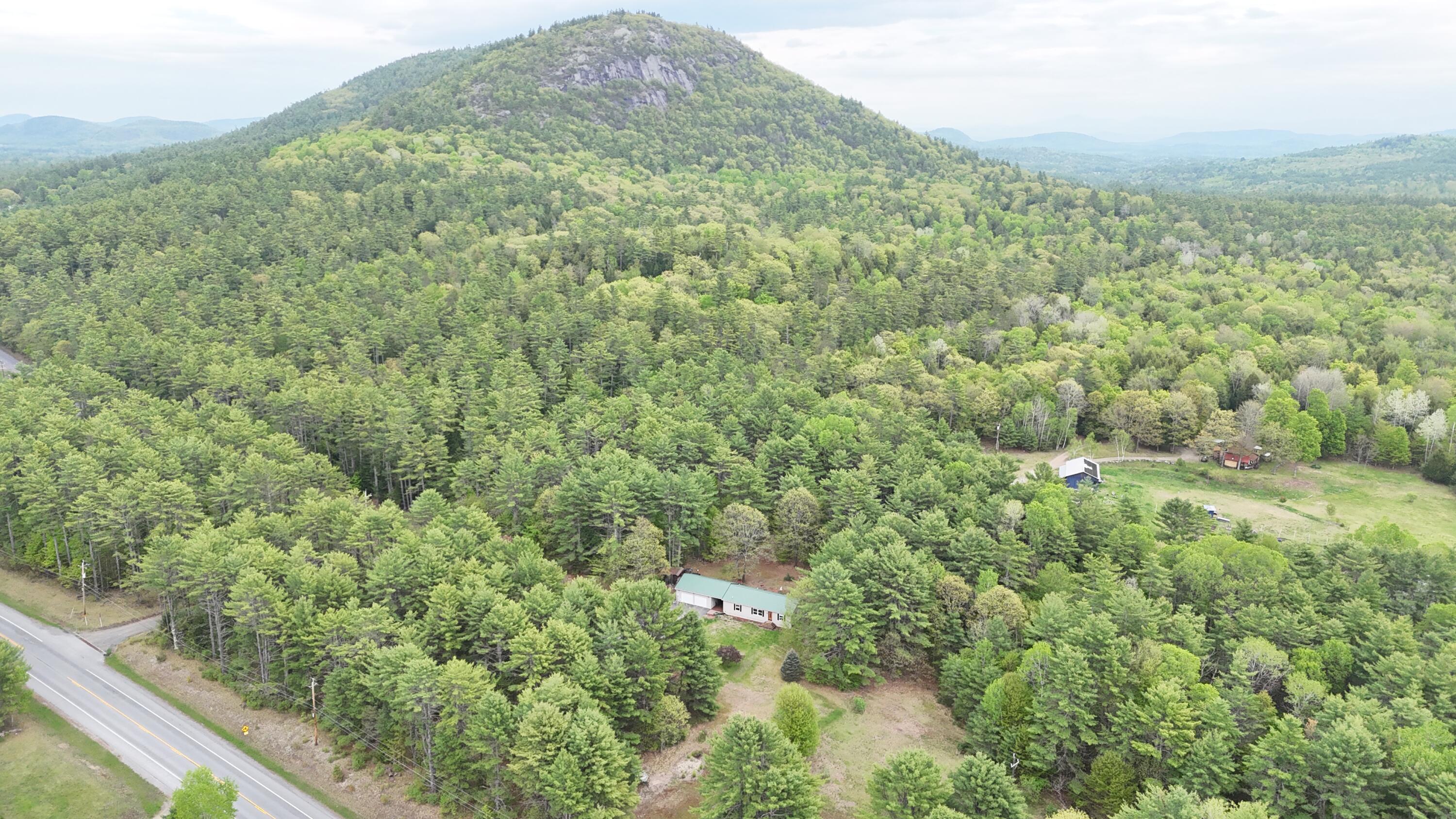 10 Steele Woods Road Elizabethtown NY 12932