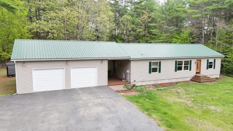 10 Steele Woods Road Elizabethtown NY 12932