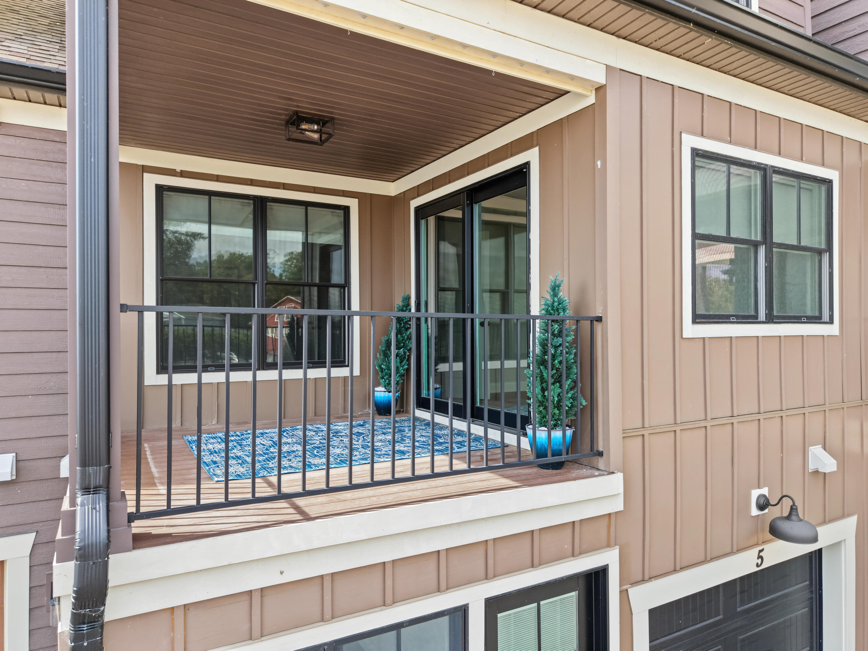 5 Lennox Way Plattsburgh NY 12901