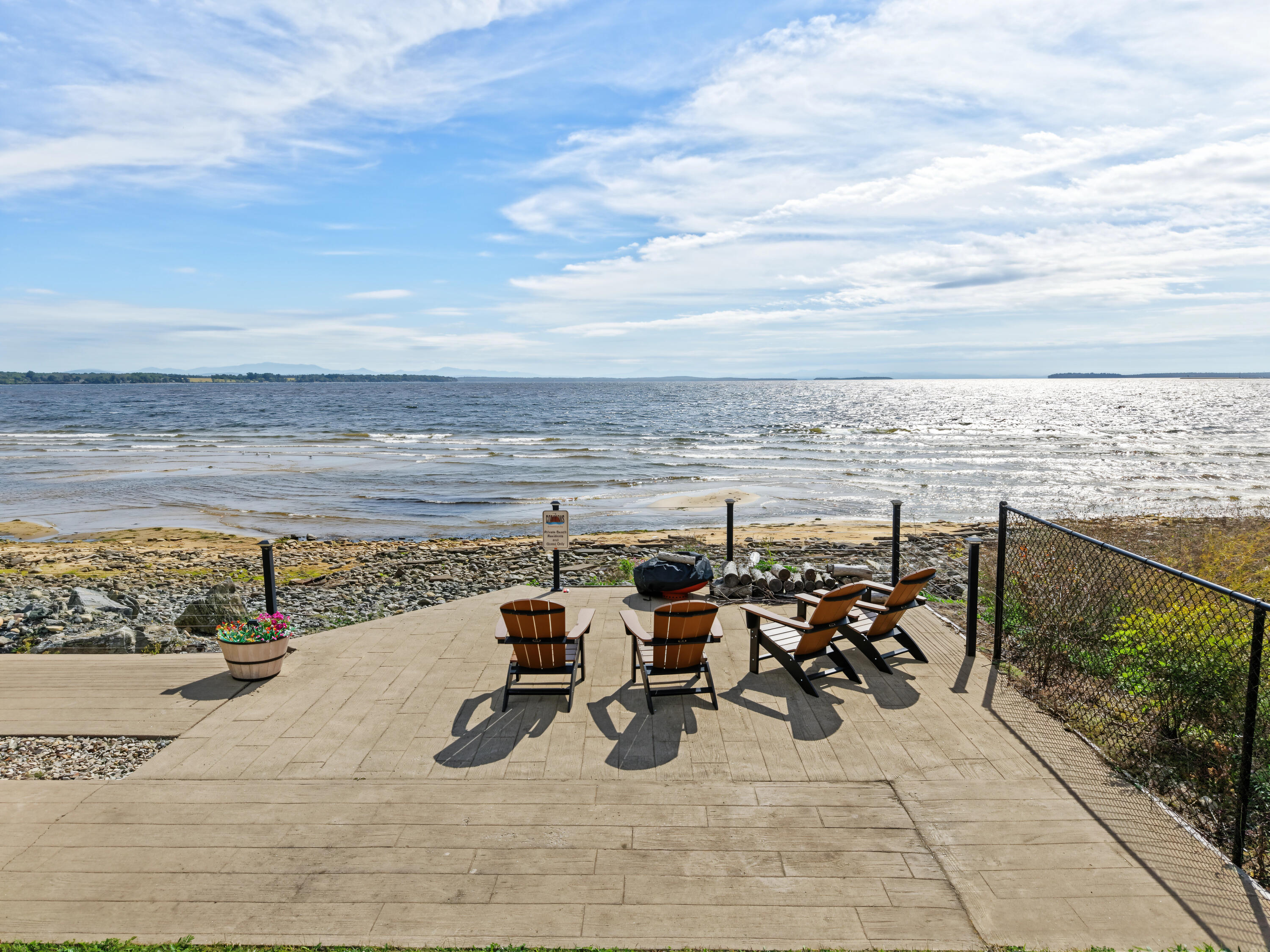 5 Lennox Way Plattsburgh NY 12901