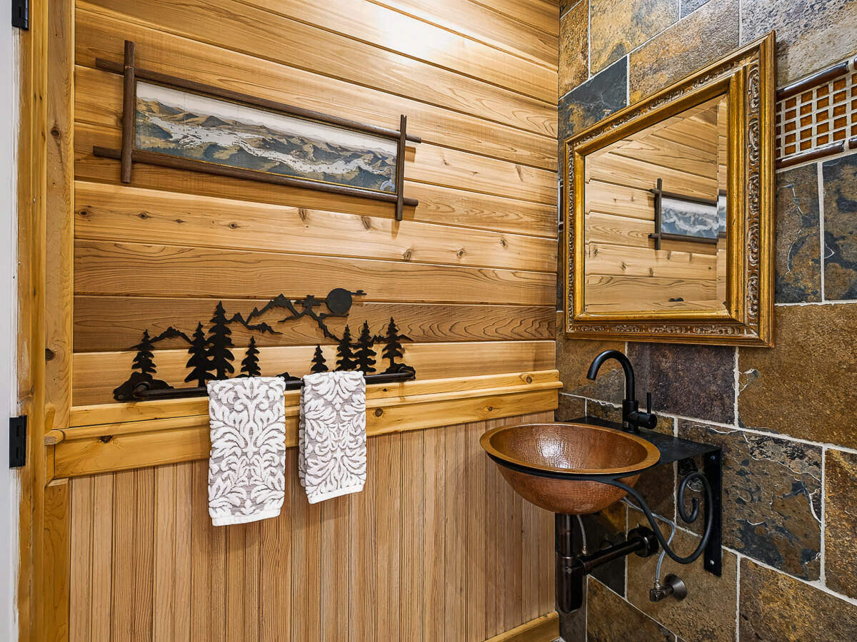 506 River Road Lake Placid NY 12946