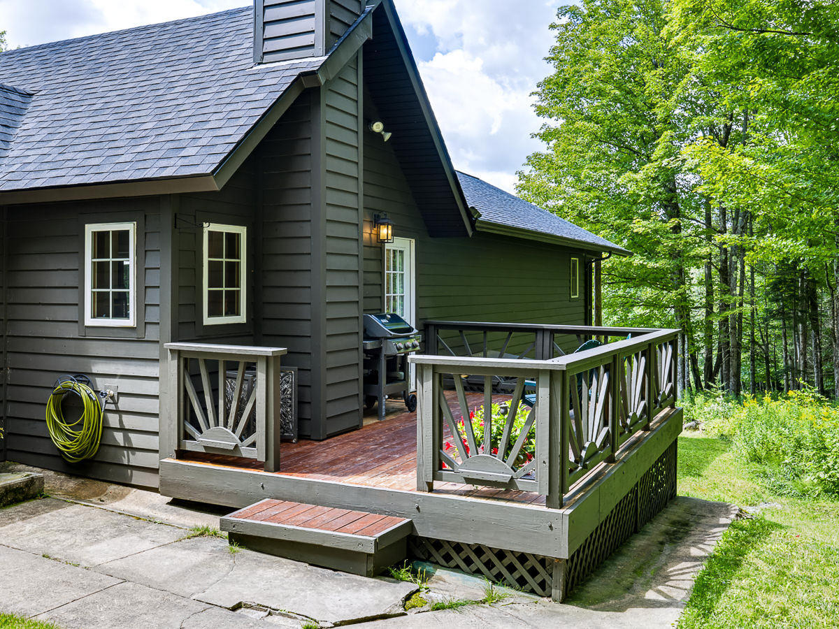 506 River Road Lake Placid NY 12946